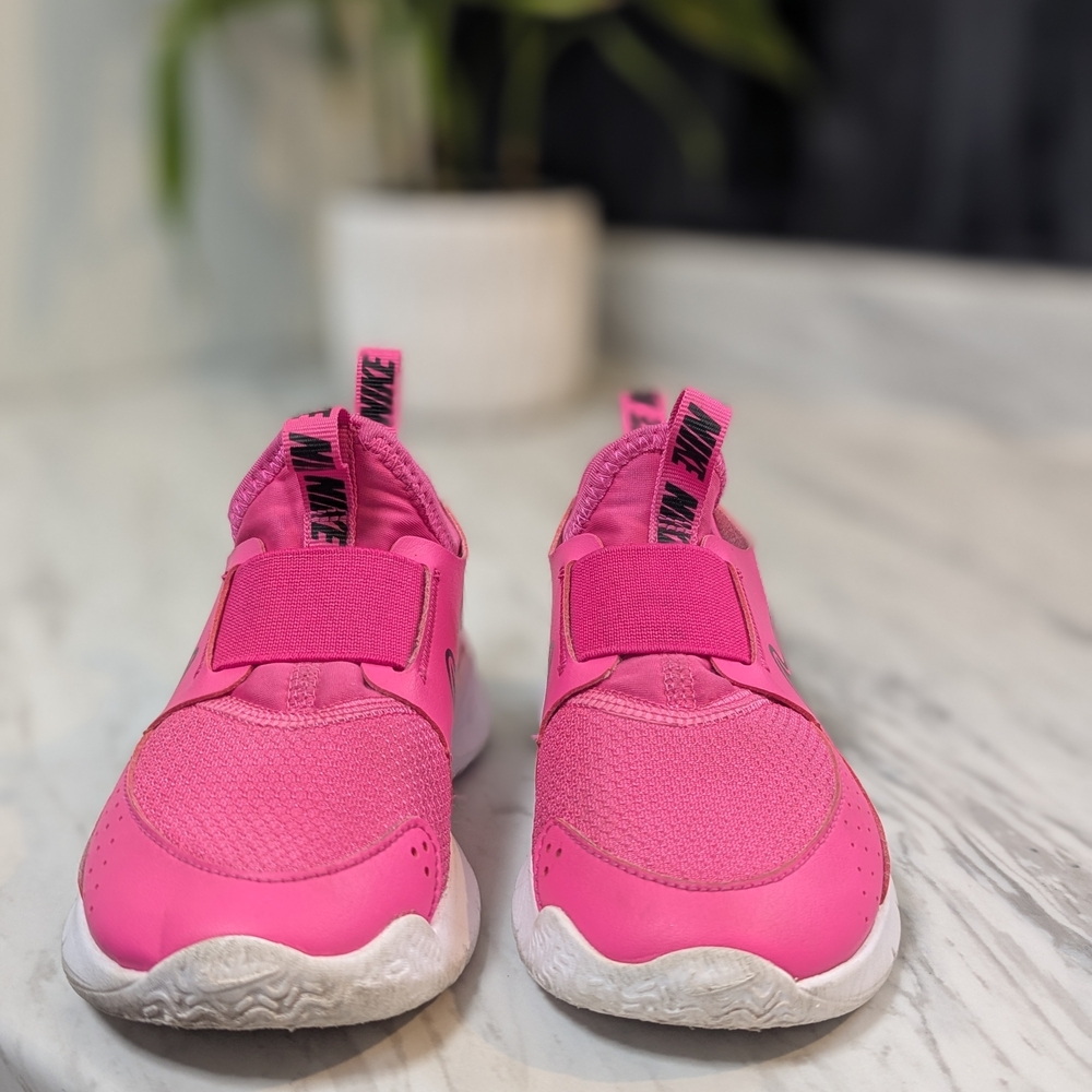 Nike Flex Runner 3 Little Kid’s Slip-On Sneakers - Hyper Pink - Size 11C - Picture 2 of 7